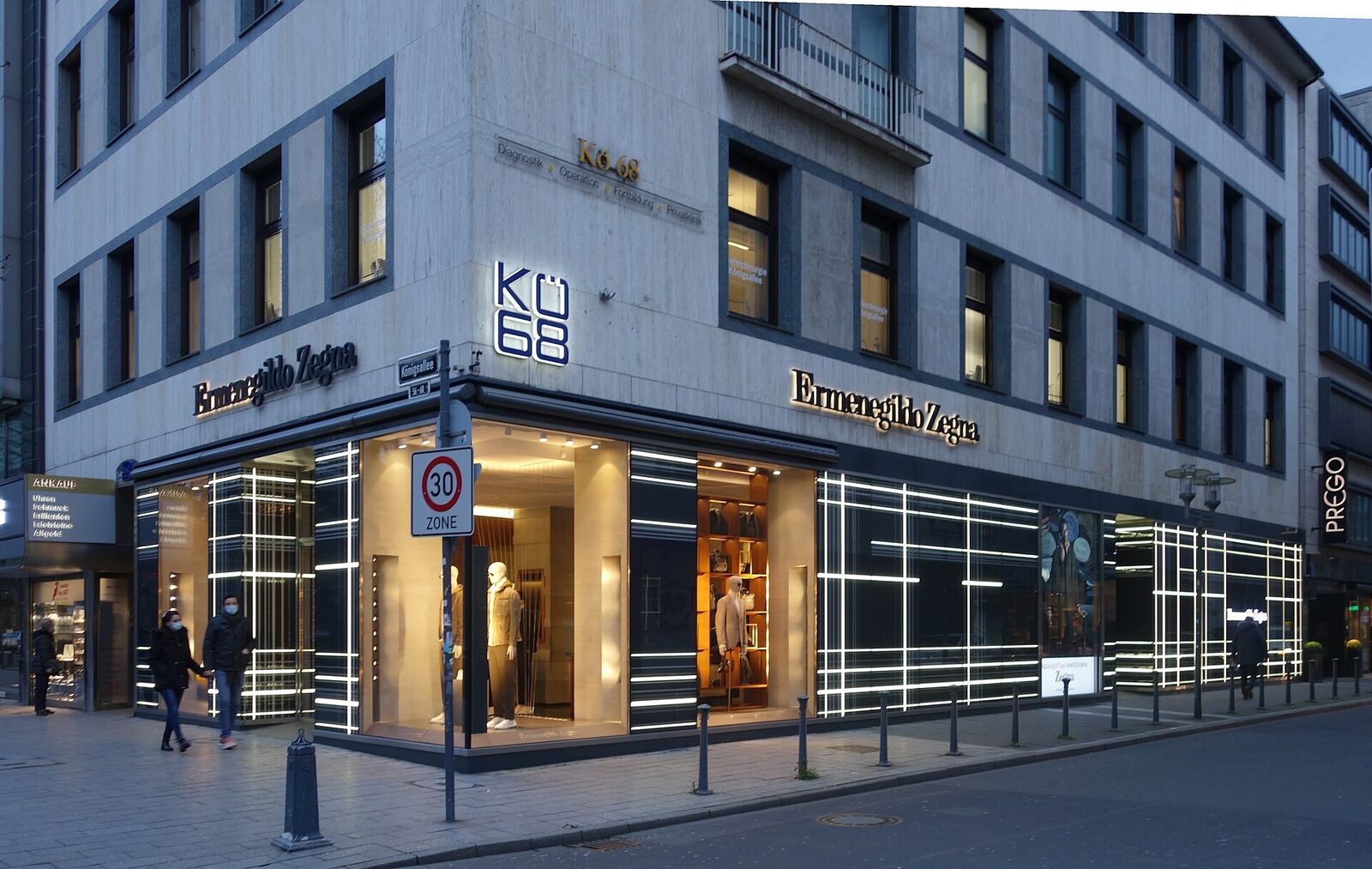 Бутик Ermenegildo Zegna на Кёнигсаллее в Дюссельдорфе